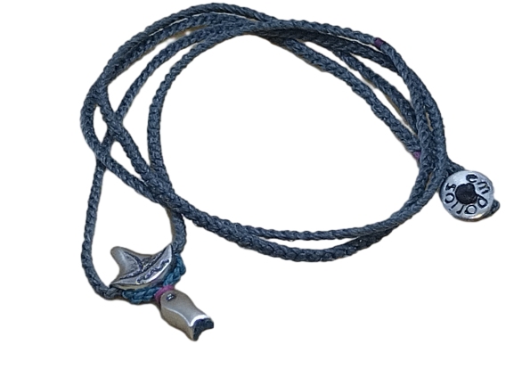 thin cord necklace (multi jewelry) on gray blue with ⛵ & 🐟